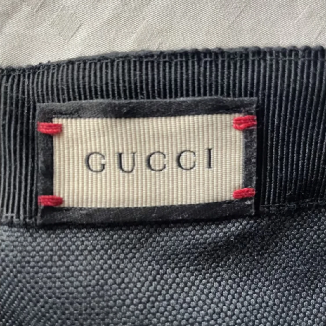 Gucci Jumbo svart  - 90