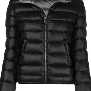 Colmar - Säljer den här mörkgrå colmar jackan eftersom den aldrig används! Bra skick, som ny🤍