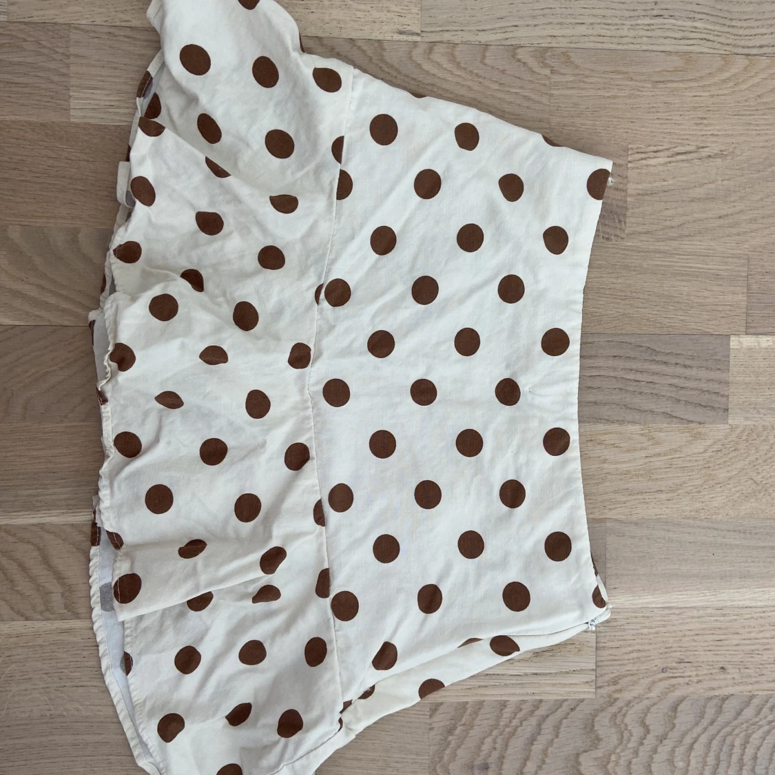 Prickig minikjol från Zara