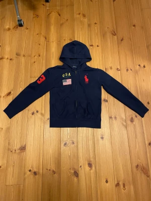 Polo Ralph lauren zip hoodie mörkblå - Mörkblå Ralph lauren zip hoodie i storlek xs