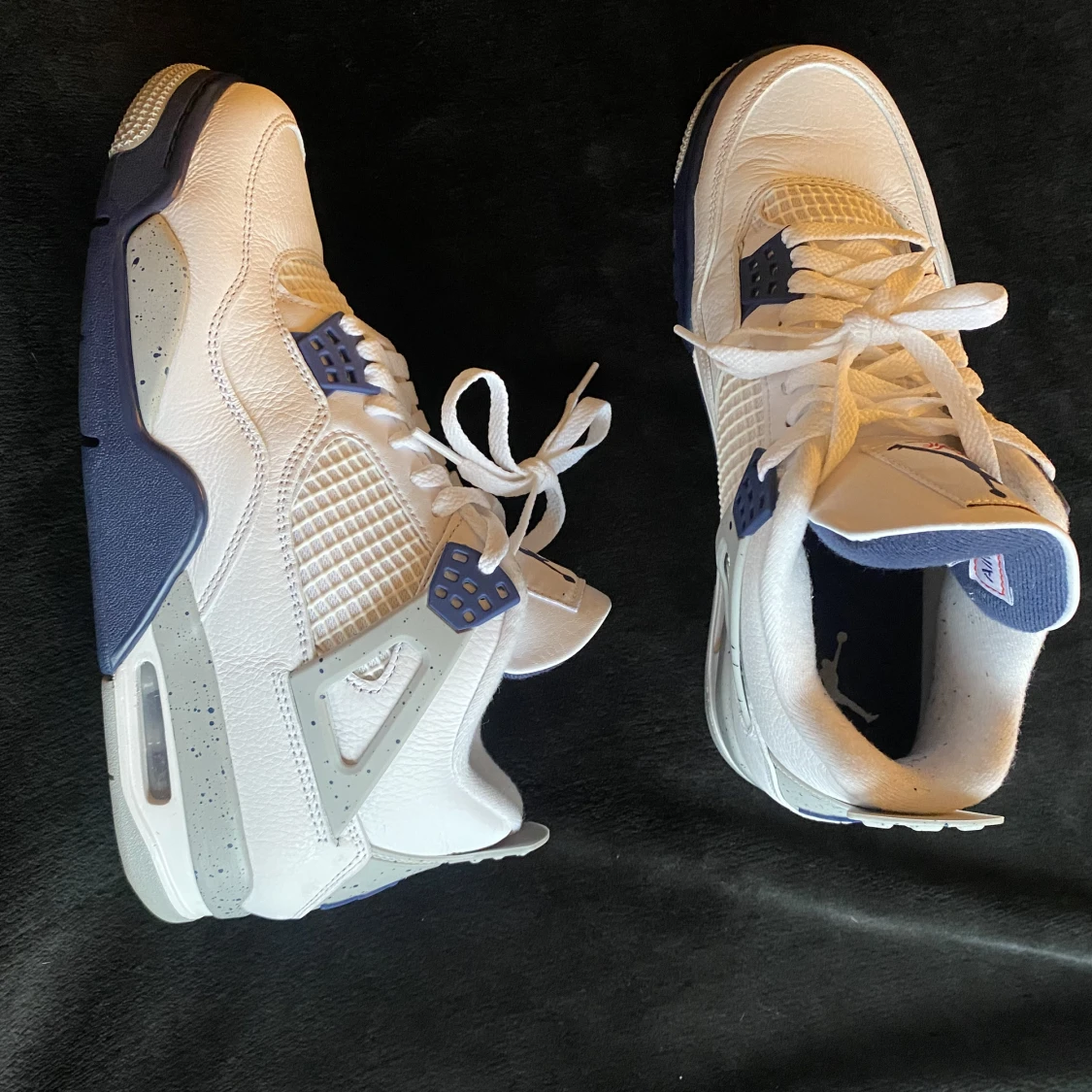 Air Jordan 4 Retro White Midnight Navy