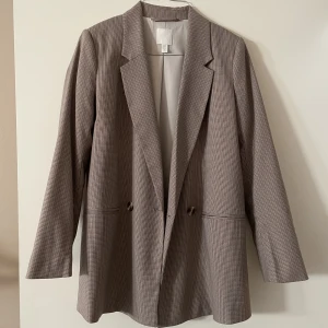 Rutig blazer  - Endast använd en gång💕  Toppenskick! 