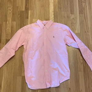Ralph lauren skjorta  - Storlek 16Y