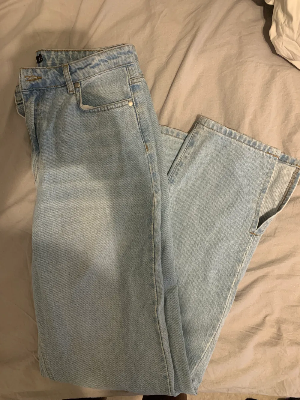 1: Lager 157, M   2: Boohoo Jeans, storlek 40  3: Boohoo Jeans, storlek 40 . Jeans & Byxor.