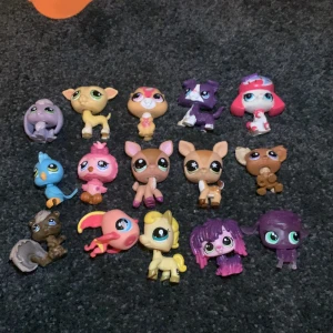 Här är petshop djuren!! - Bra skick på nästan alla,man kan välja hur många man vill. 15kr st⭐️