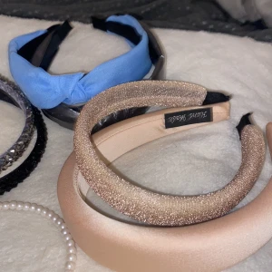 7st diadem - Aldrig använda!!! Helt nya diadem! Alla diadem för 25kr