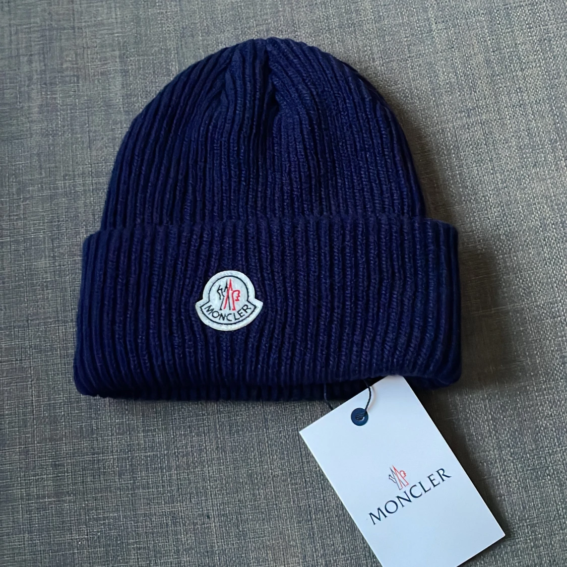 Moncler yllemössa - ny