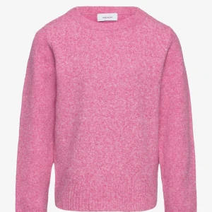 Intressekoll  - Rosa stickad tröja från vero moda