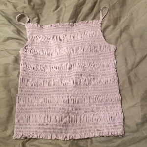 Linne hm - Lilla jätte fin prislapp på