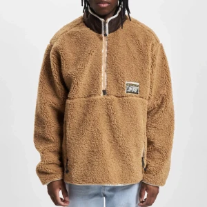 Levi’s halfzip fleecejacka - Riktig fin jag har den i skivk som ny men kände att den inte var något för mig efter jag köpte den, riktigt varm och mysig till detta väder!