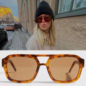 Säljer ett par helt nya solglasögon från AKjaerbede🤩såå snygga till skidsemestern typ!!