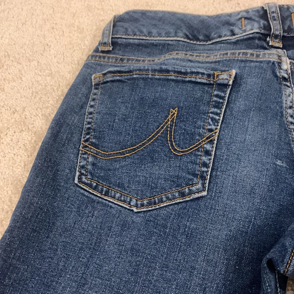 Säljer mina Ltb jeans ( lågmidjade). Säljer dem då för de inte var min storlek😜. Jeans & Byxor.