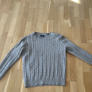 Stickad gant tröja  - Stickad gant tröja 