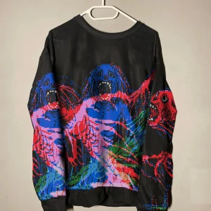 Kikillo Spirits 777 - Asfet tröja från kikillo i strl M. Inga defekter och sparsamt använd. Org. pris: 70€ Säljes för: 500kr Skriv till mig vid intresse, öppen för prisförslag i samband med snabb affär😊 