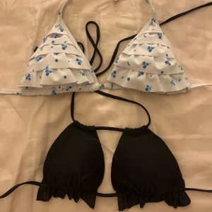Bikinis - Söta bikinis från gina och bikbok, den svarta är i storlek xs, den andra är i storlek s tror jag, lappen är bortklippt 60 kr st köp båda för 100 