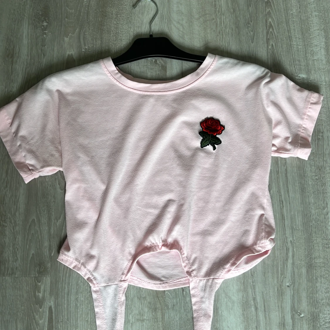 Rosa top med snörning