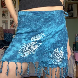 Omlottkjol - En strandig omlottkjol perfekt till sommaren! 🌴 Kan ha som en vanlig kjol eller som en ”beach cover up” alltså ha över sina strandkläder! 💗🐚🌾