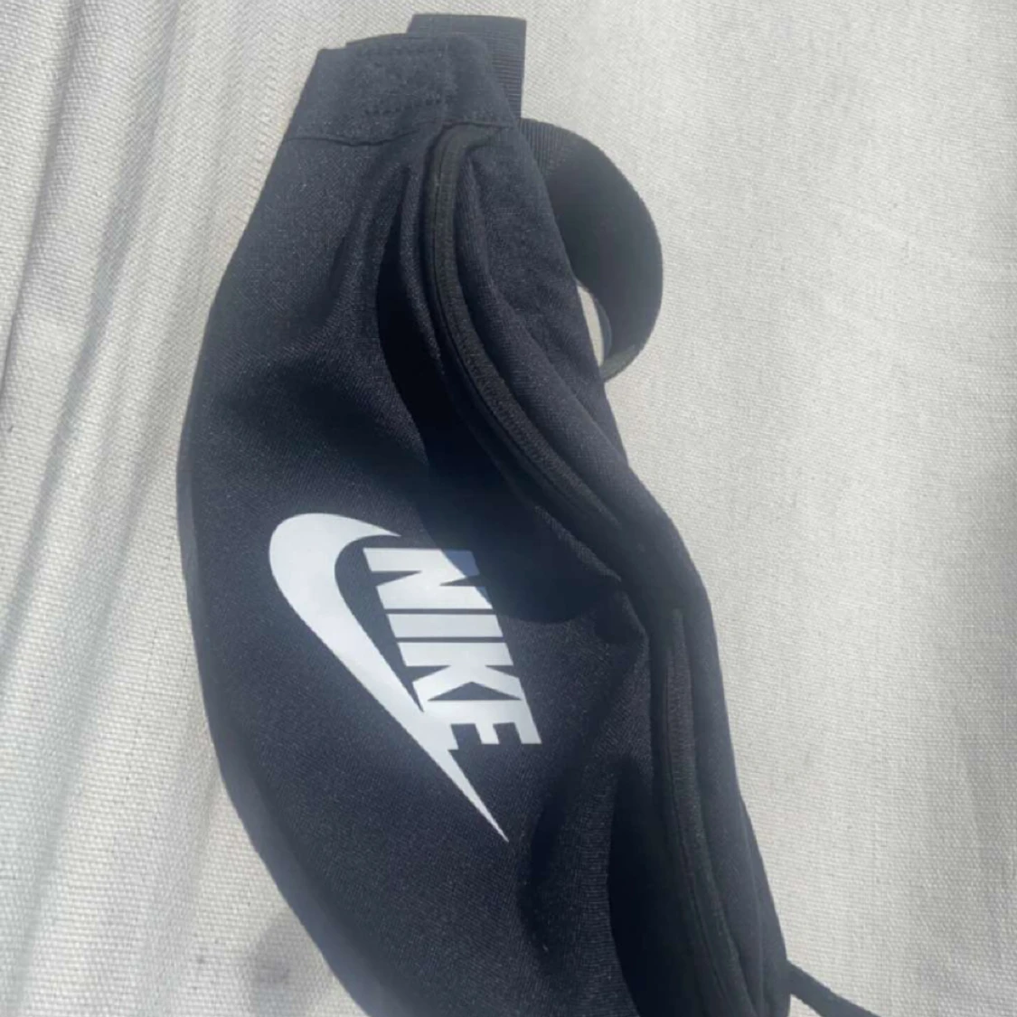 Säljer Nike midjeväska
