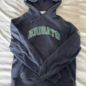 Arigato hoodie Medium Bra skick orginalpris runt 1000
