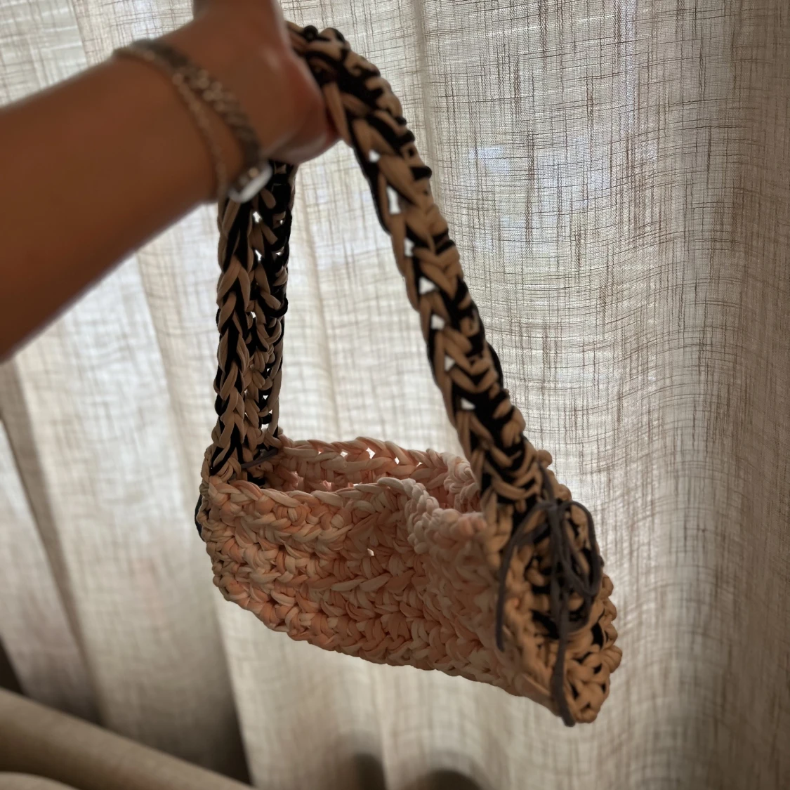 Somrig virkad väska - 91