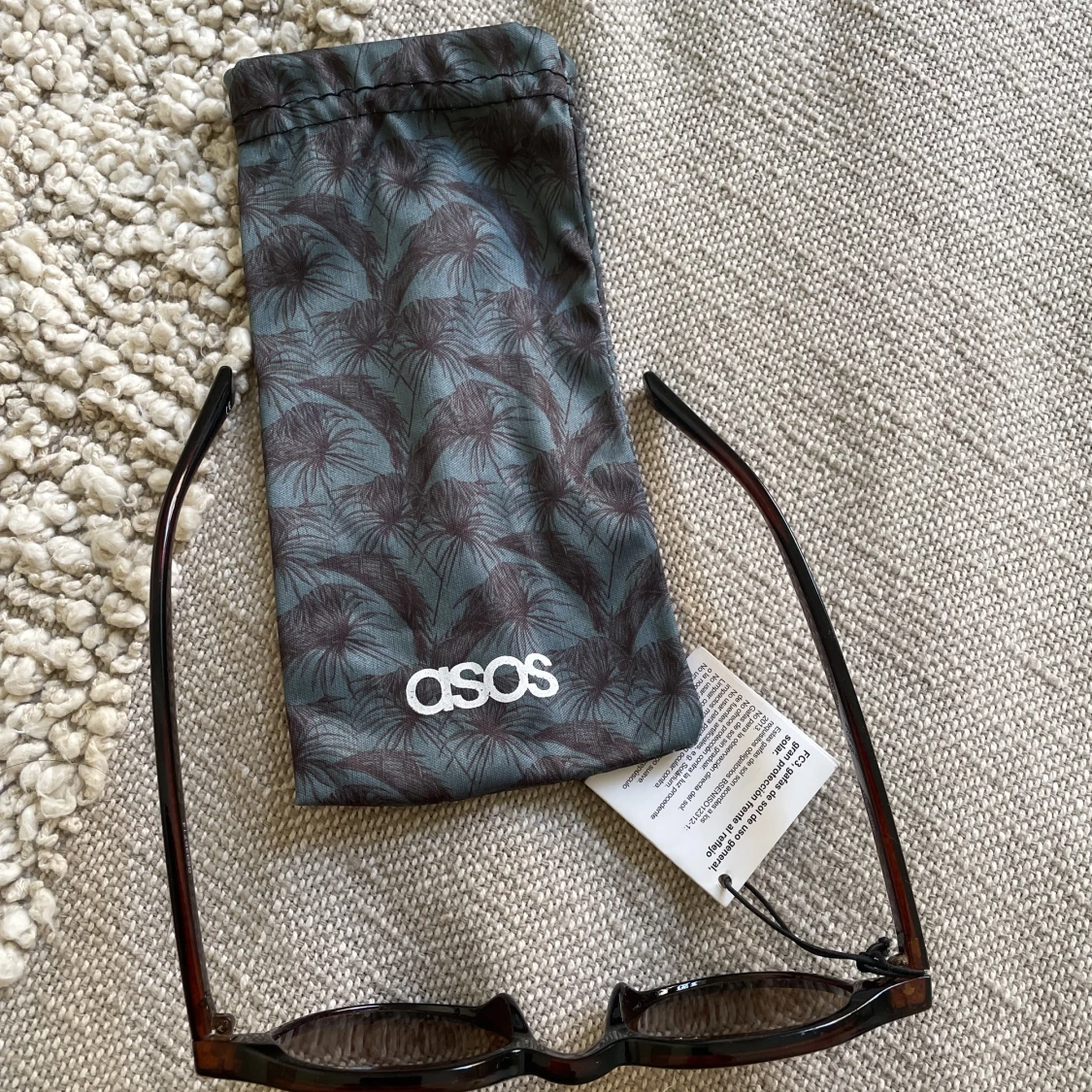 Asos Solglasögon  - 91