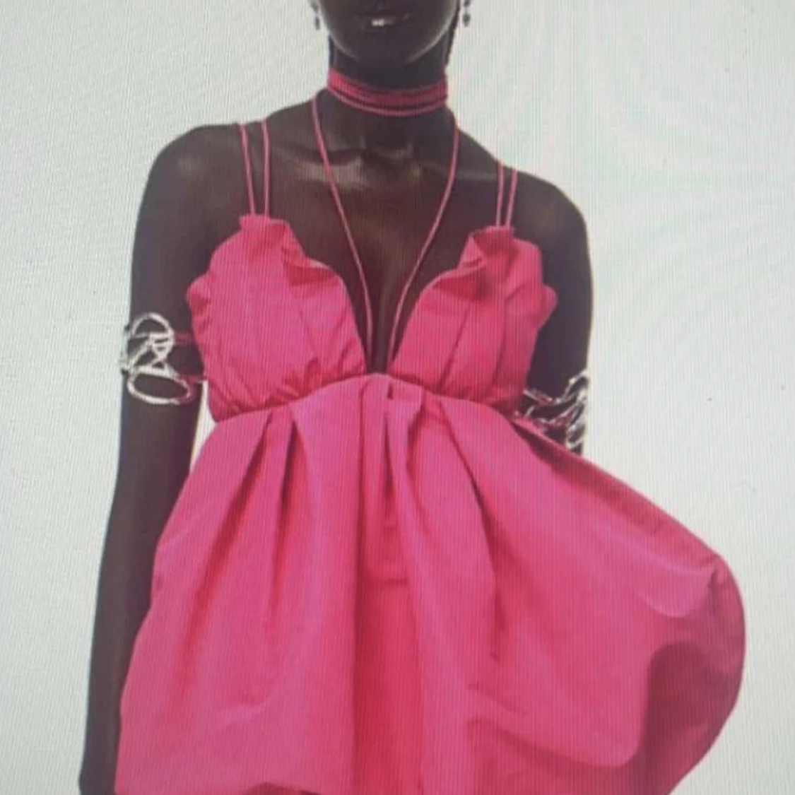 Super fin klänning till feat - 90