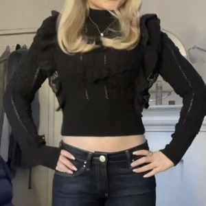 Zara tröja - Säljer min jättefina tröja från zara då ja ej använder den längre🤍