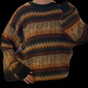 Fin Sweater - Oversized sweater