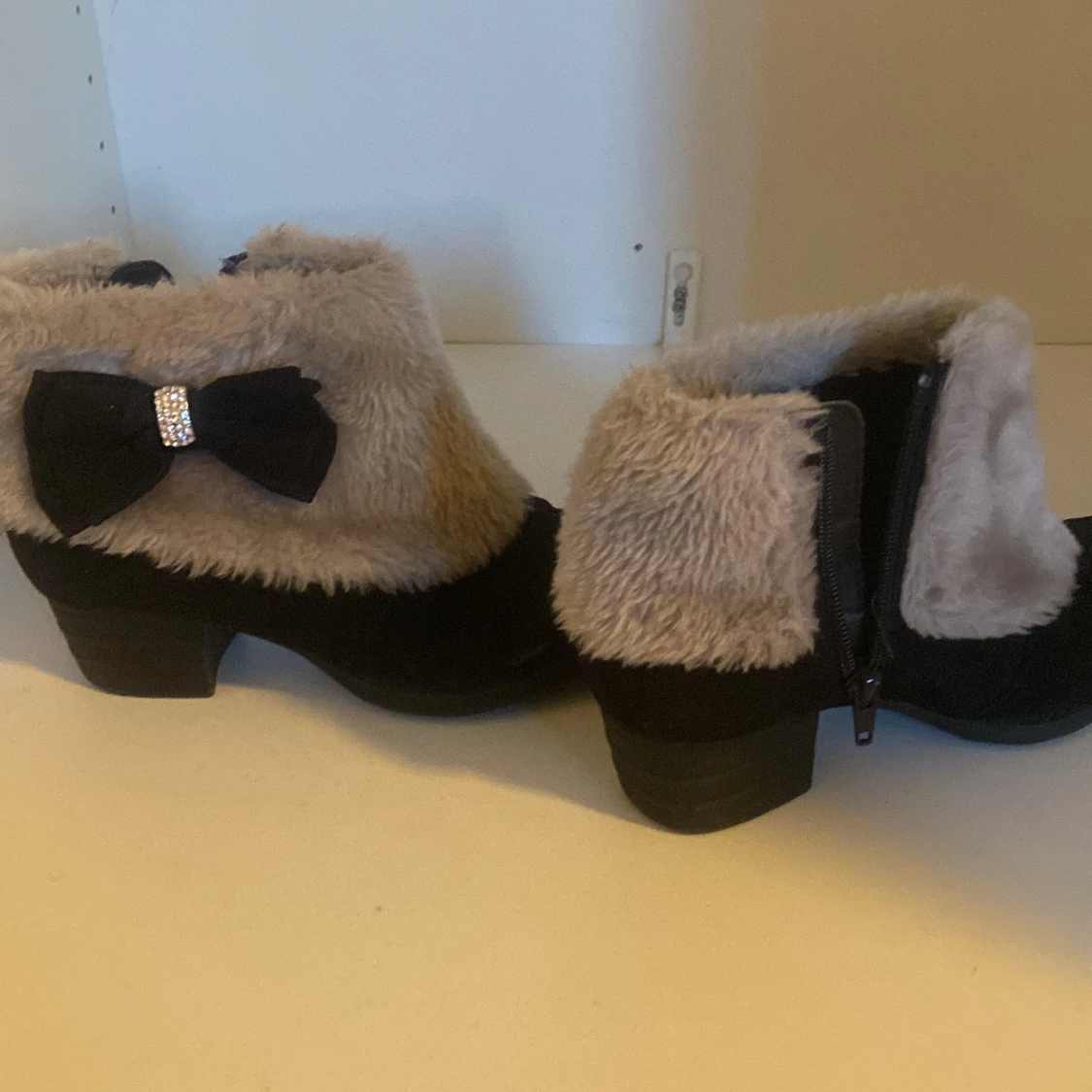 Högklackat med rosset - 90