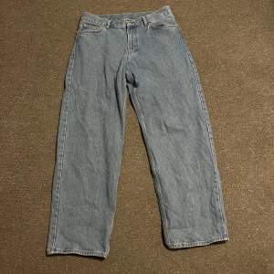 Jeans från junkyard