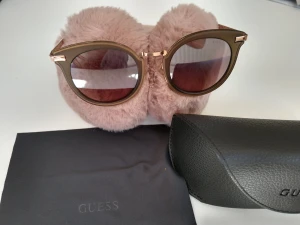 Guess sunglasses - Olive green(ish) cat eye Guess sunglasses. Used once 