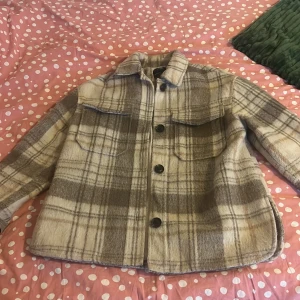 Höstjacka st XS - Varm och snygg höstjacka❤️