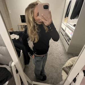 Långärmad tröja - Snygg mörkblå tröja🥰🥰skriv för fler bilder!