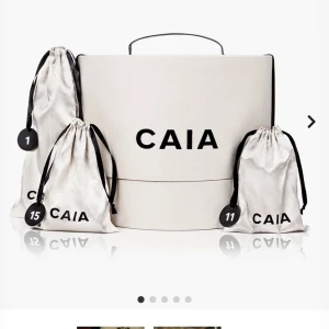 Caia kalender - Säljer caia kalendern 2023 allt är oandvänt och inget är öppnat!