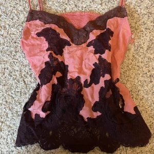 Odd Molly linne 💓 - Sååå sött linne från odd molly. Pris kan diskuteras! Tveka inte att höra av dig <3 inga defekter