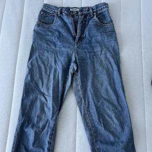 Jeans - Jeans som jag aldrig använt, ett bar blåa storlek S 
