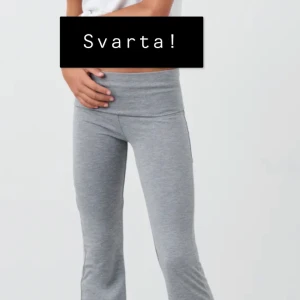 Yoga pants  - Gina Young, yoga pants i svart❣️ storlek 158/164, fint skick men tyvär för lite för korta för mig(168cm lång)  130kr+frakt 
