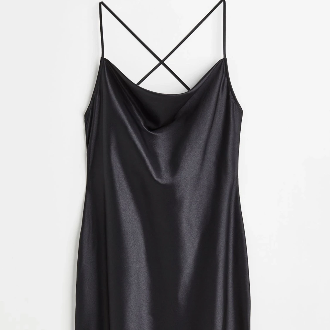 Kort satinklänning - 91