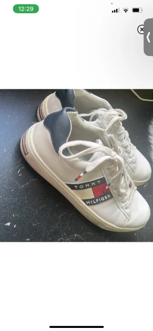 Tommy hilfiger skor - Använda tommy skor..