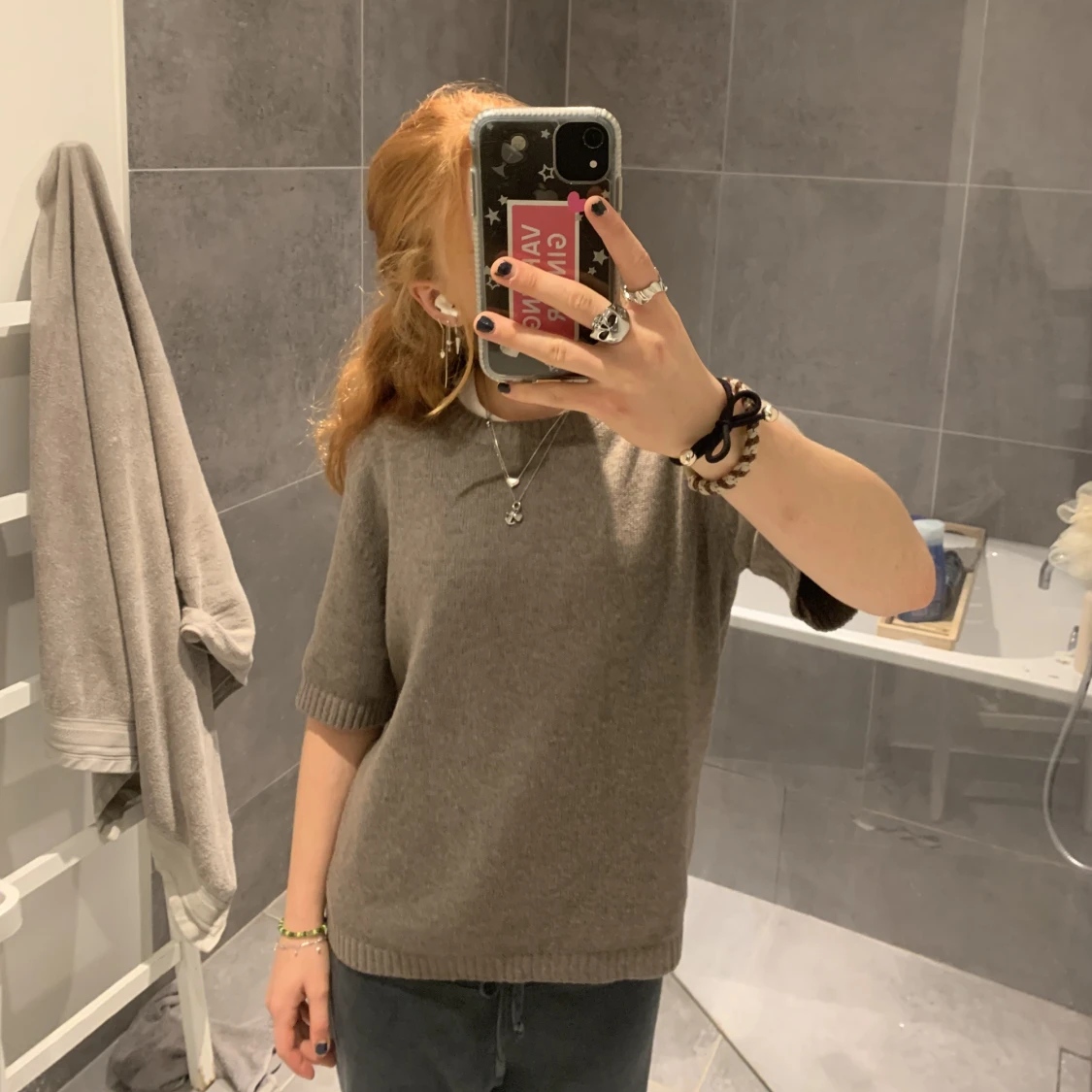 Ull tröja med kort ärm