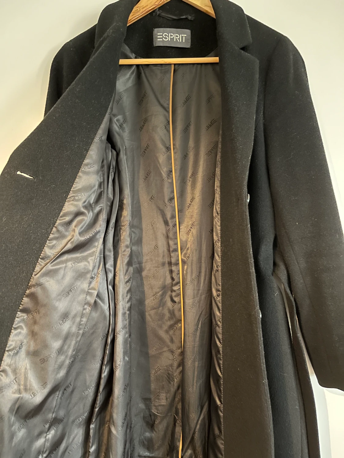 Ullkappa/rock från Esprit - 90