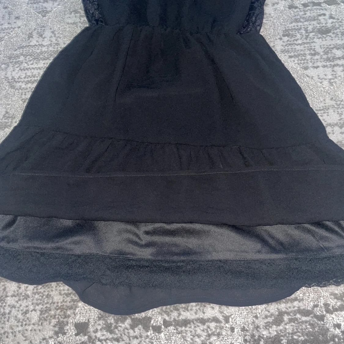 Svart lace klänning  - 90