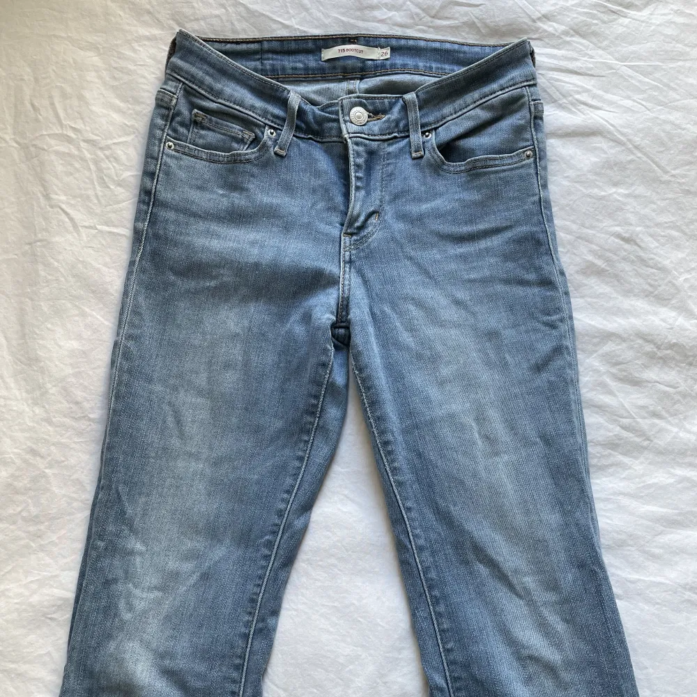 Levi’s bootcut jeans. 715 bootcut strl 26. Orginalpris: 1099kr.. Jeans & Byxor.