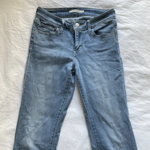Levi’s bootcut - Levi’s bootcut jeans. 715 bootcut strl 26. Orginalpris: 1099kr.