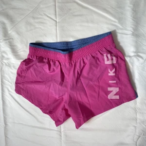 Shorts - Aldrig använt. Perfekt för att springa i💕
