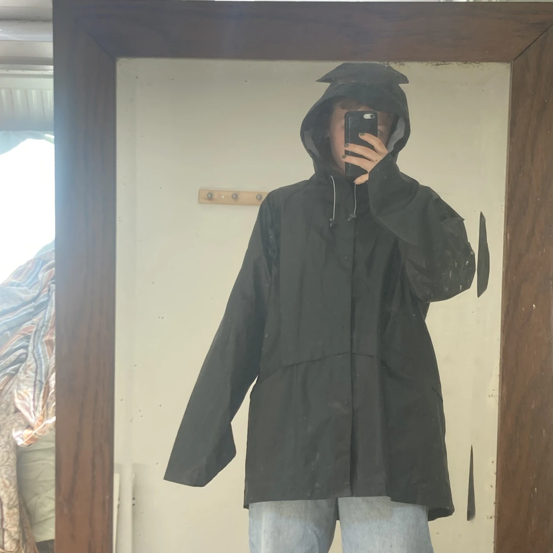 Svart regnjacka  - 90