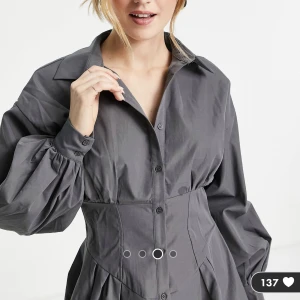 Klänning  - Storlek 36  Aldrig använd