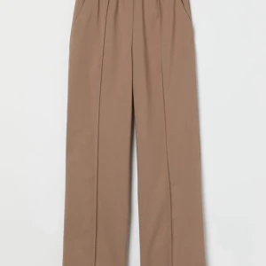 Kostymbyxor - Kostym byxor från h&m, aldrig använda. Nypris 159kr