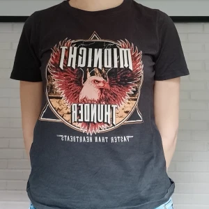 T-shirt med tryck - En tröja som knappt använts, säljs då den ej matchar min stil.