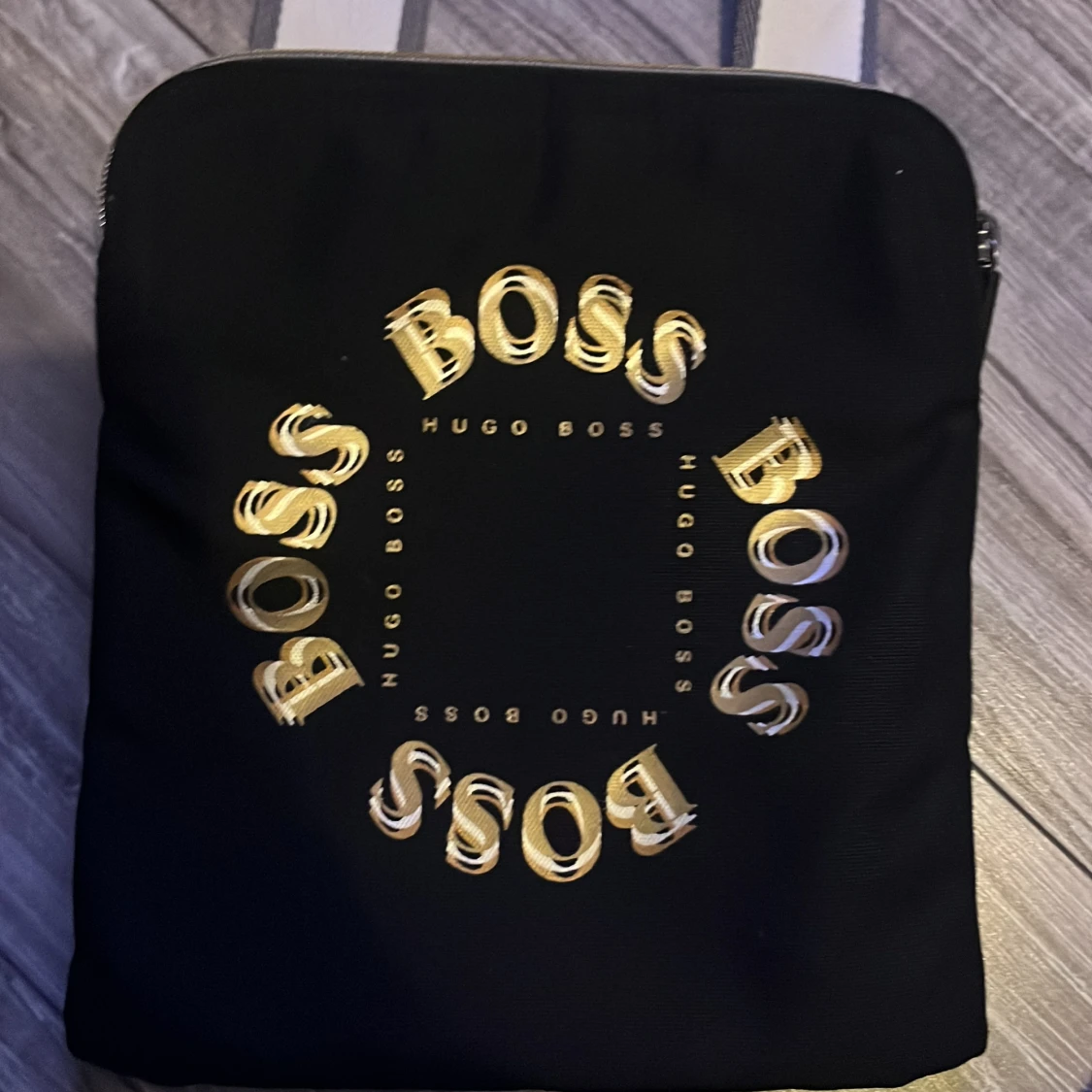 Axel väska från hugo Boss - 91